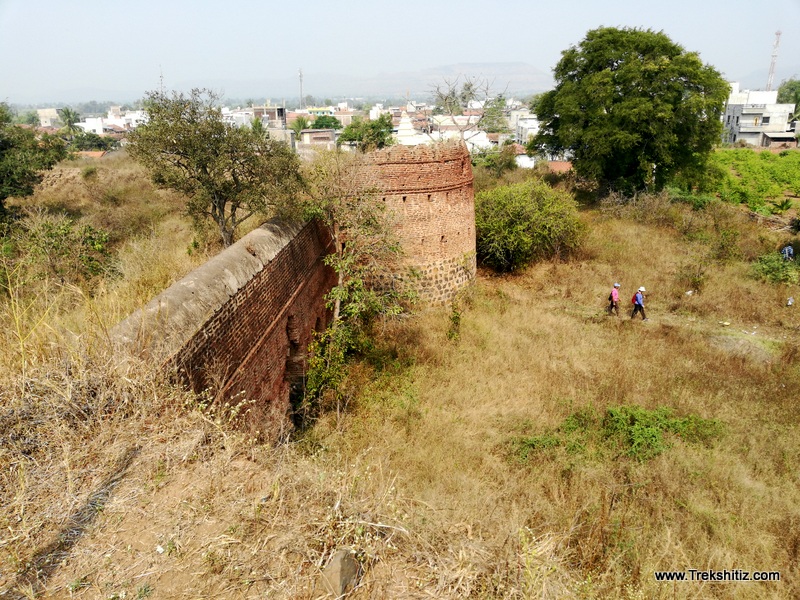 Fortification Bahadurwadi gad